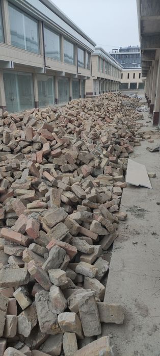 продаются б/у кирпичи