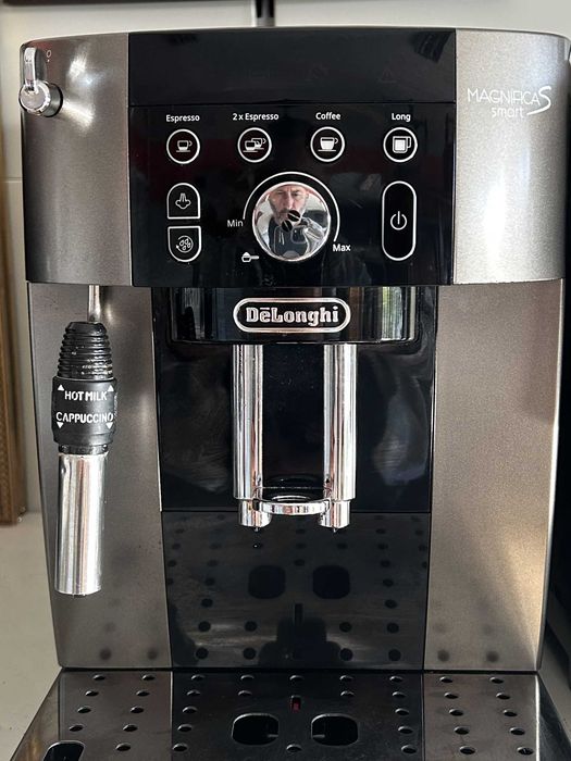Кафемашина Delonghi Magnifica S Smart