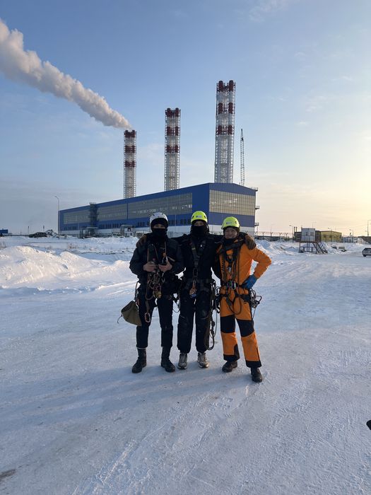 Альпинисты, высотники, верхолазы