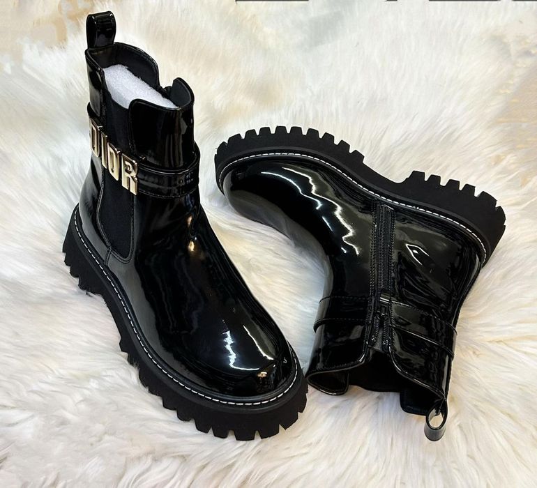 Ghete de dama imblanite, lacuite