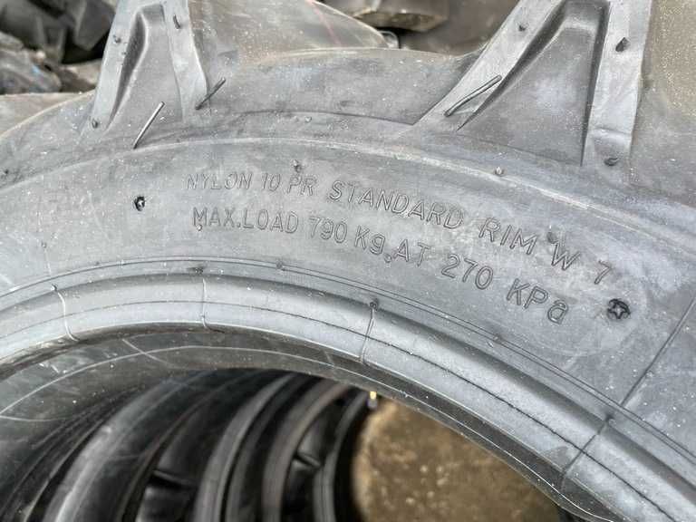 Anvelope noi 8.3-22 pentru tractor japonez KUBOTA cu camera