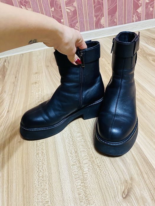 Продам ботинки зимние