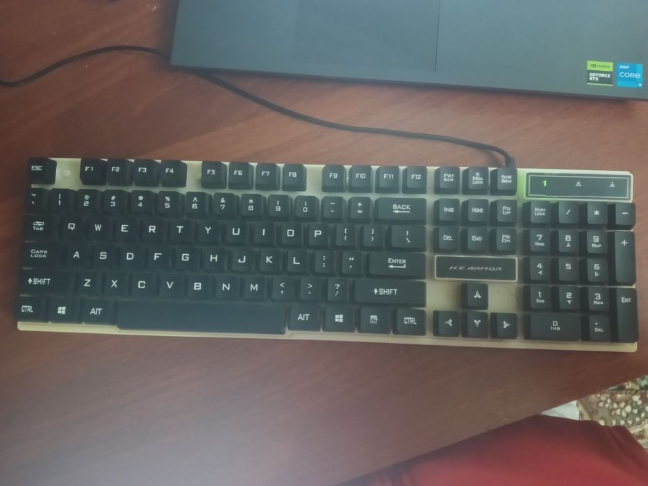 Rgb Klaviatura sichqonda bonusga