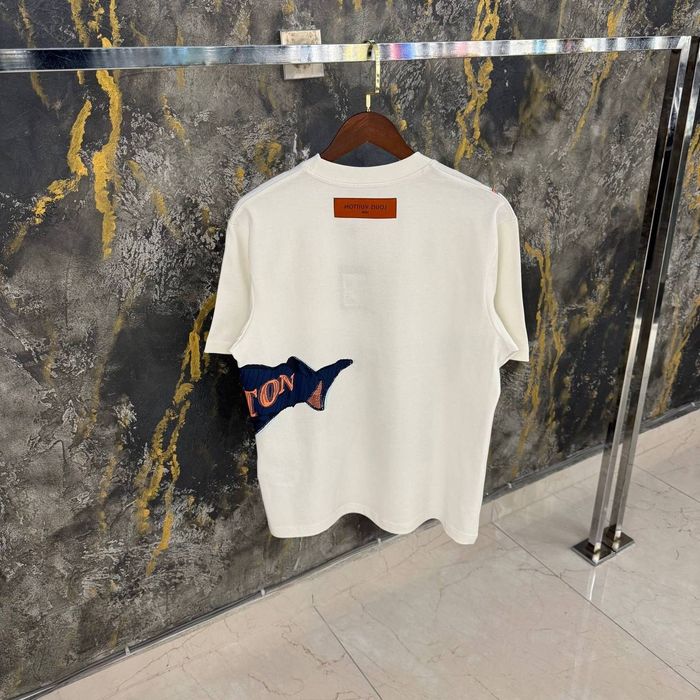 Мъжки тениски различни модели