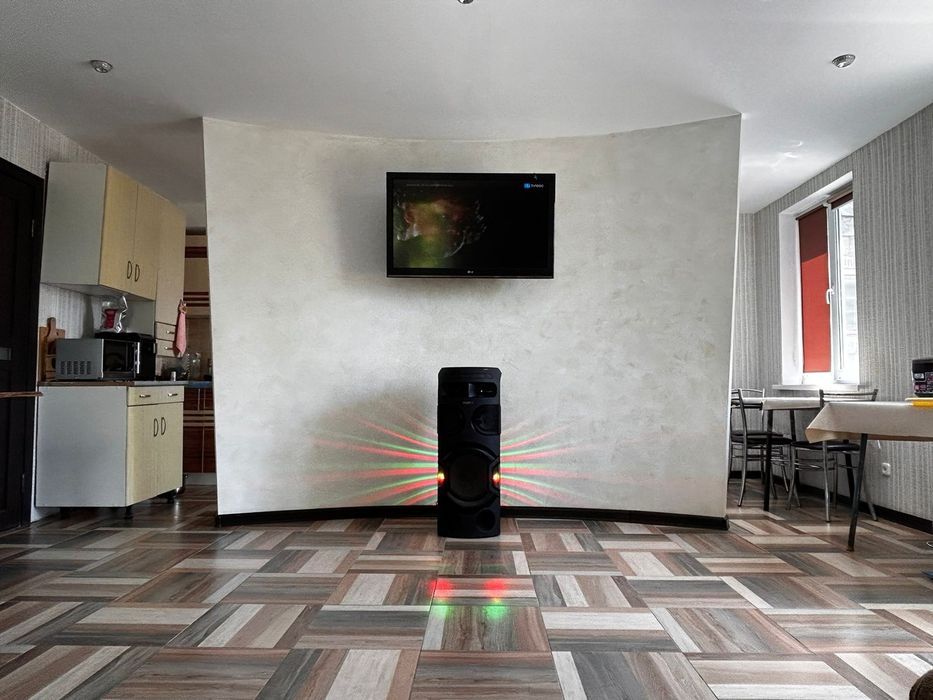 Продаётся дом с автосервисом.