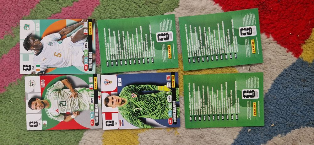 Cartonase Adrenalyn XL panini