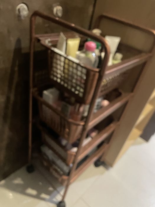 Продается корзина пластиковая