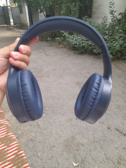 Продам наушники беспроводные