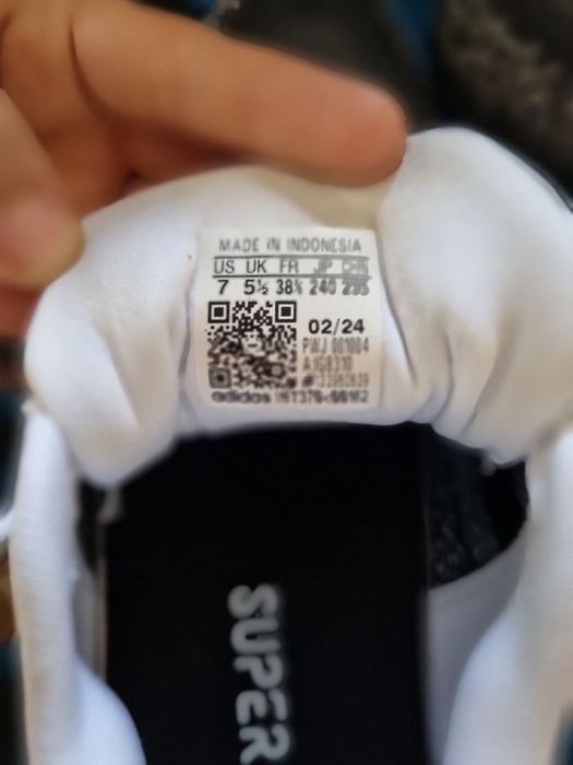 Qiz va ayollar uchun krasovka