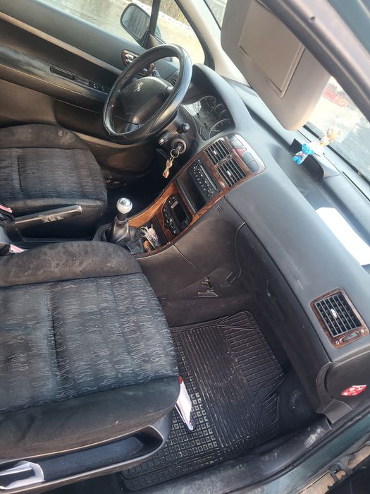 Dezmembrez  pegeout 307