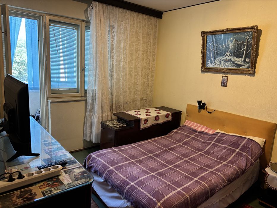 Proprietar, Apartament 3 camere decomandat Str Covasna 27