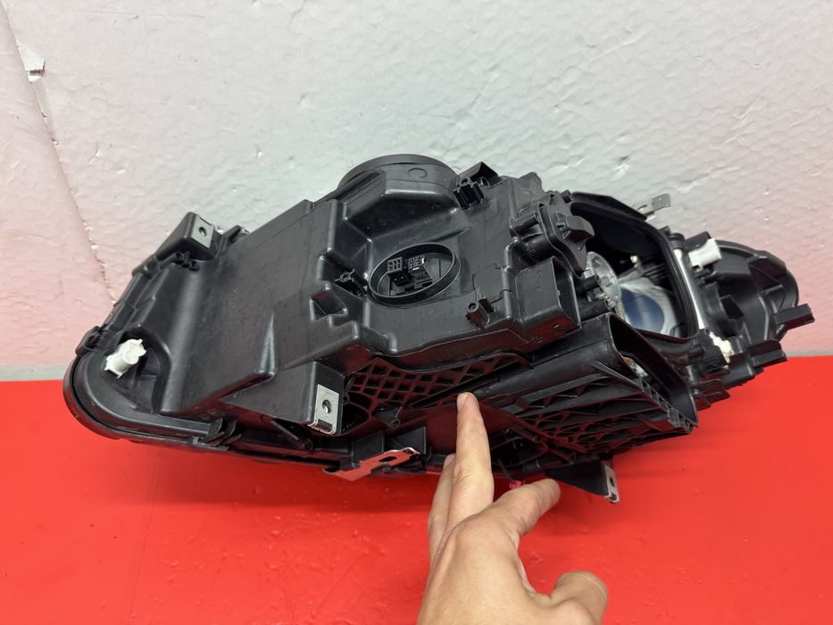 Far bmw F10 F11 xenon adaptive LCI 2013-2016 dreapta