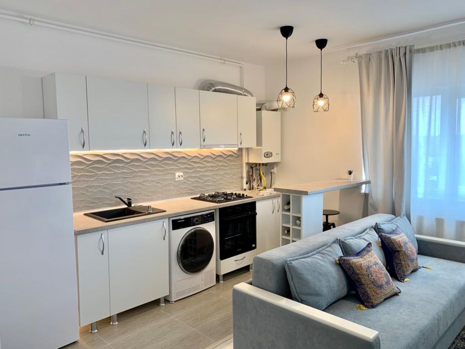 Proprietar vand studio, 7min metrou 1 Decembrie