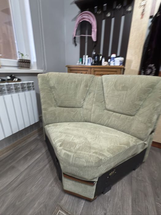 Диван белорусский  в хорошем состояний