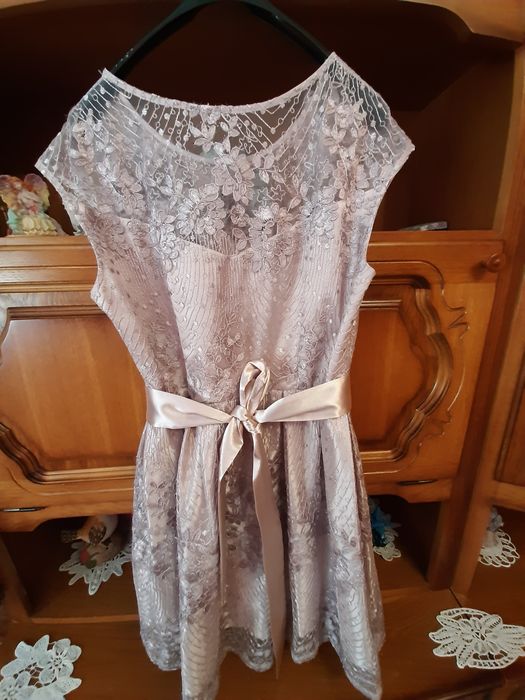 Rochie eleganta roz