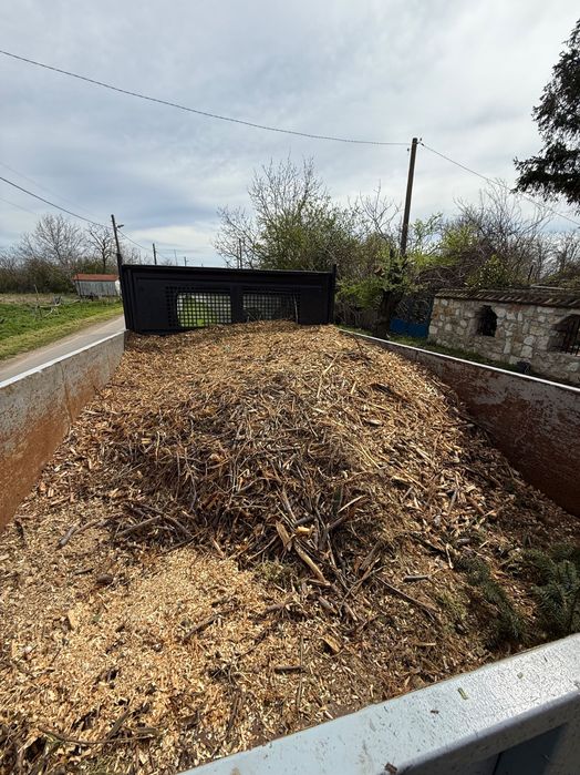 Услуги с дробилка и самосвал.
