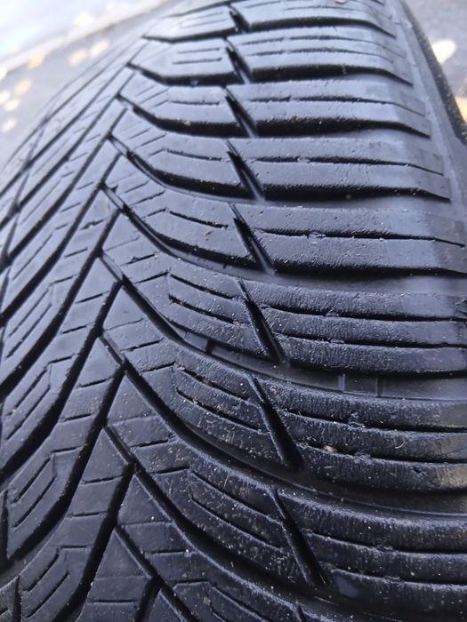 215/60/16 All season SEAT 4 Season Drive dot 4922