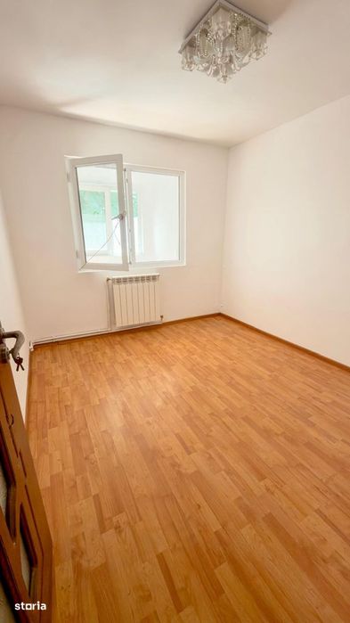 Vanzare apartament 4 camere in Micro 39 cu 2 balcoane