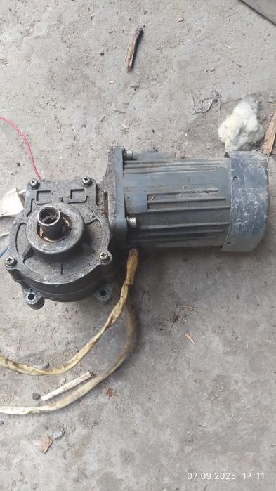 электромоторы разные