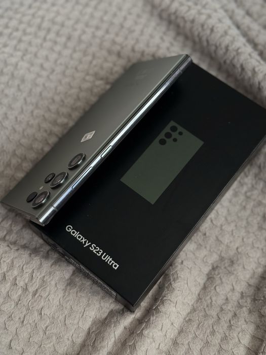 Vand Samsung S23 Ultra 256GB