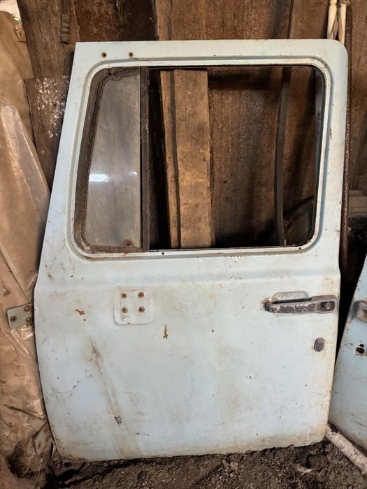 Продам двери на Газ 53