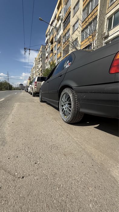 Е36 1.8is на части