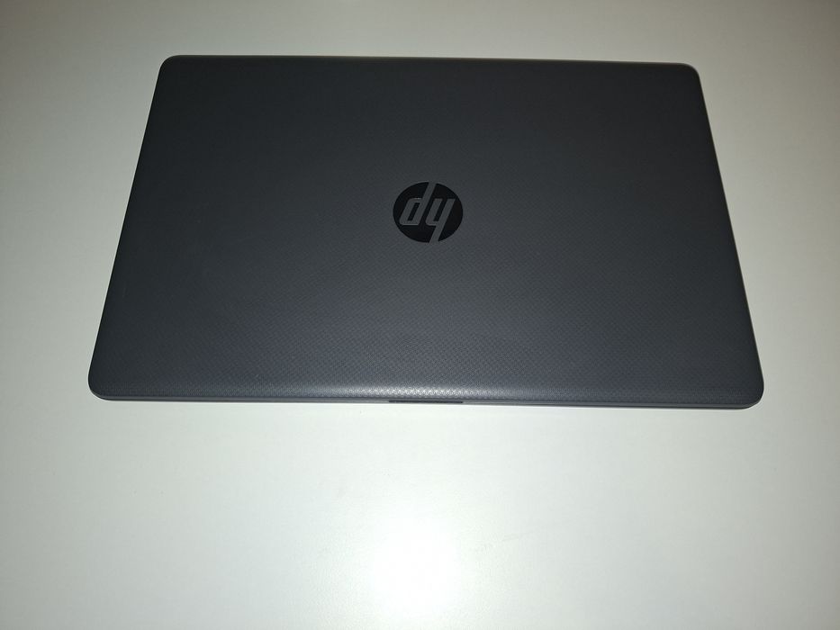 Laptop HP 255 G7 – Ryzen 3 / 8GB RAM / SSD 240GB / Windows 11