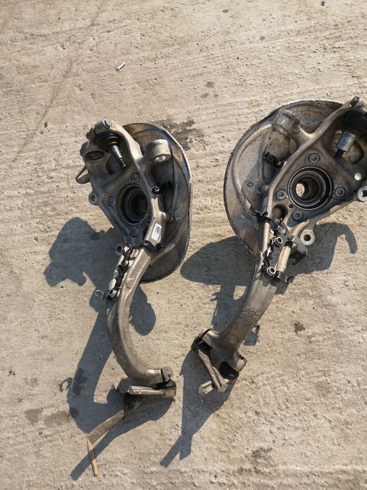 Fuzeta fata 3.0 Audi a4 8w 2016 pe original fără defecte