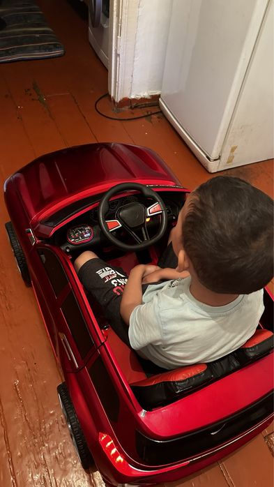 Продам детский машину