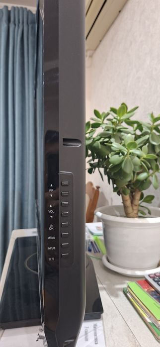 Телевизор LG плазма