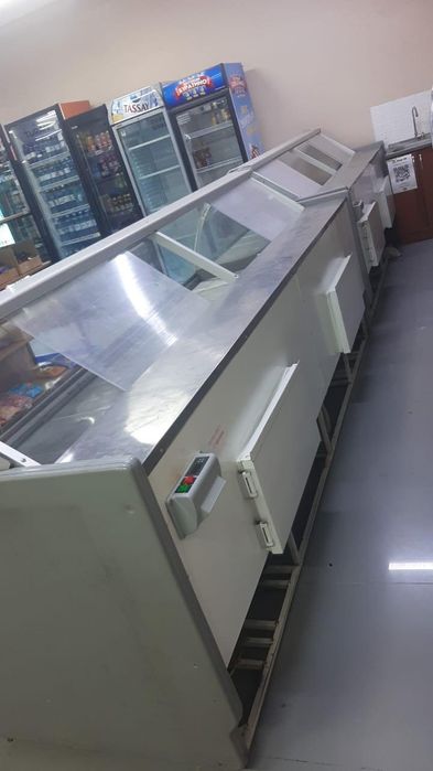 Холодильник-витрина