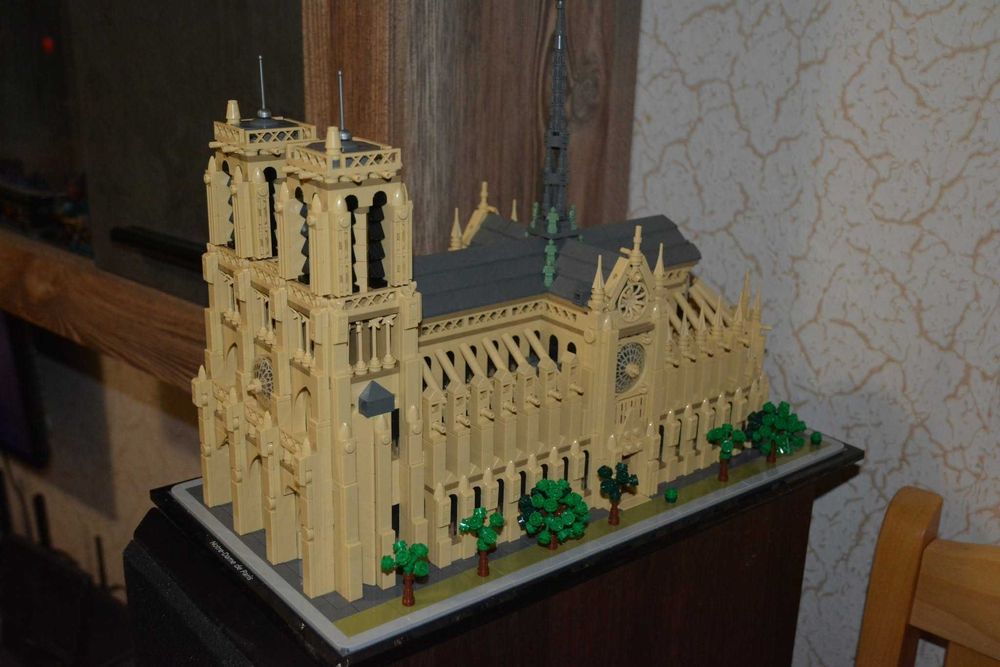 Комплекти LEGO за продажба