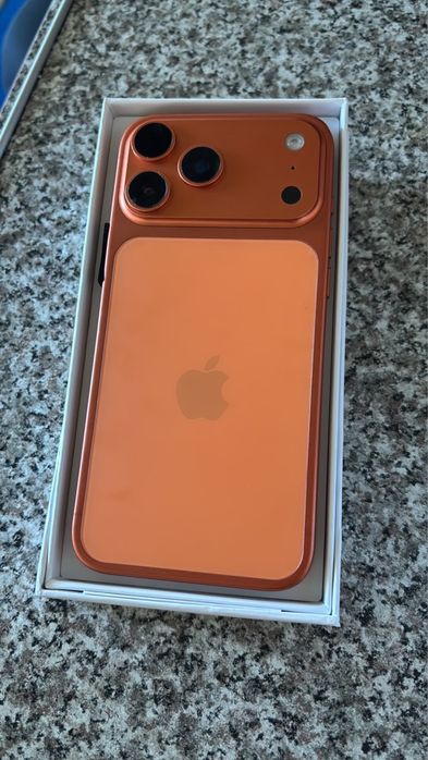 Продаю iPhone 17 pro max