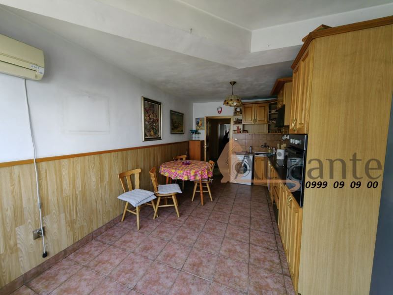 Продава се Тристаен апартамент в София, Белите брези - 105 кв.м за 2286 €/кв.м - Снимка #9