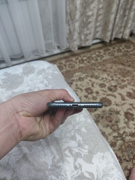 Продам iphone 8 plus
