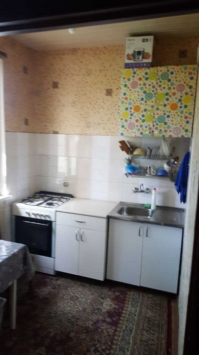 Продаётся 2х комн квартира на Художников. метро БИЙ. 225 школа