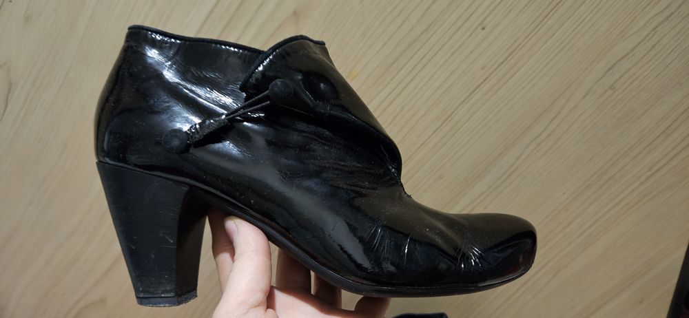 Ботинки женские лак