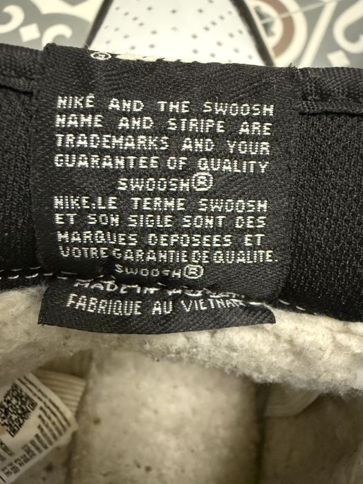 Утепленные кроссовки Nike