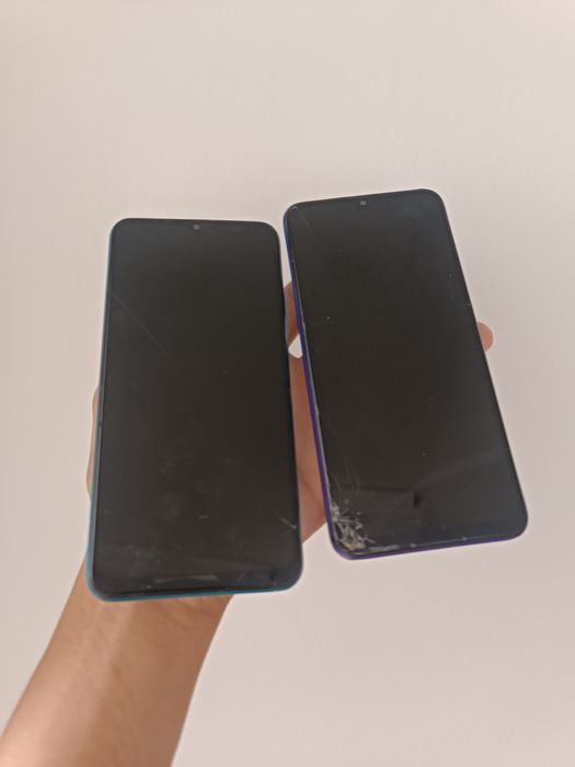 Продам на запчасти Redmi 9