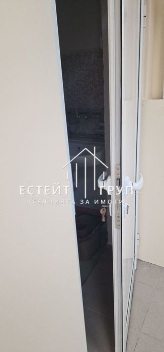 Дава се под наем Магазин в Варна, Колхозен пазар - 40 кв.м за 306 € - Снимка #3