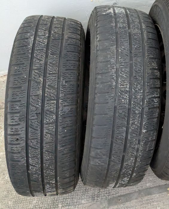 2 Jante R16C Mercedes si Pirelli 205 65 R16C (cauciucuri de iarna)