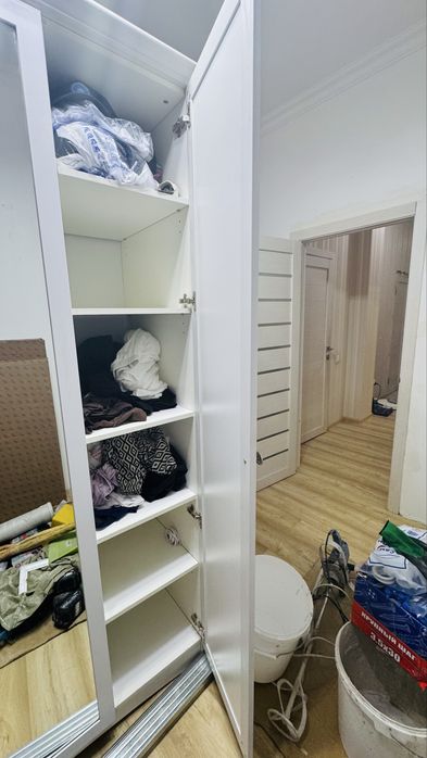 Продам трехстворчатый шкаф