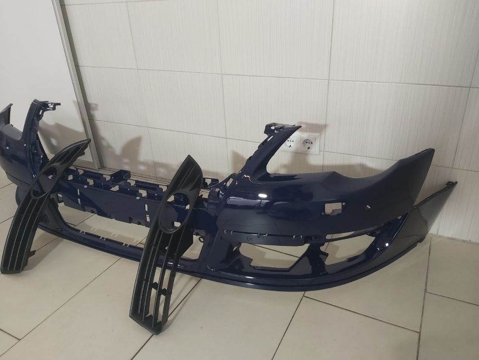 Pachet Bara Fata+Grila Bara Fata VW Passat B6 05-11 (LA5E (Albastru))