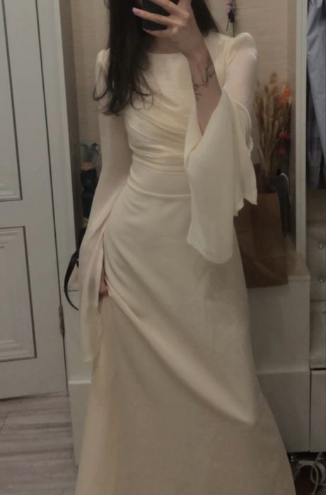 Платье вечернее