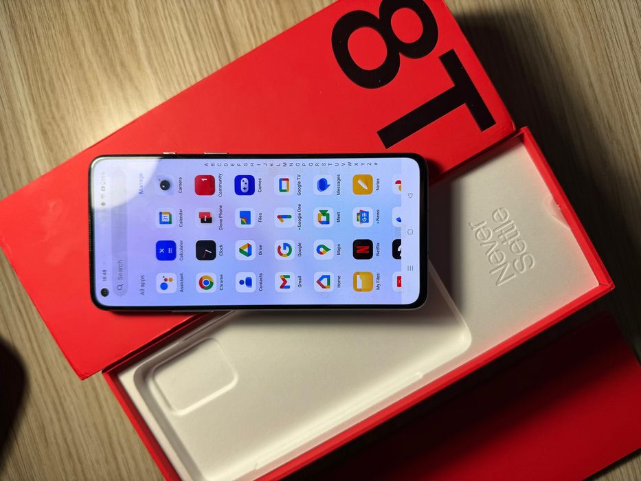 Продам или обменяю OnePlus 8T