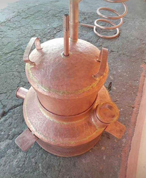 Vând cazane de țuică din cupru alimentar