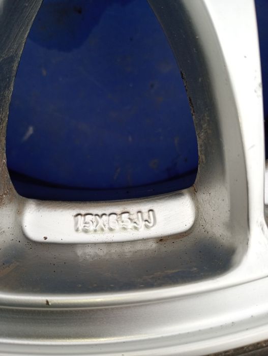 Vând jante aliaj Suzuki Sw ift cu cauciucuri de vara