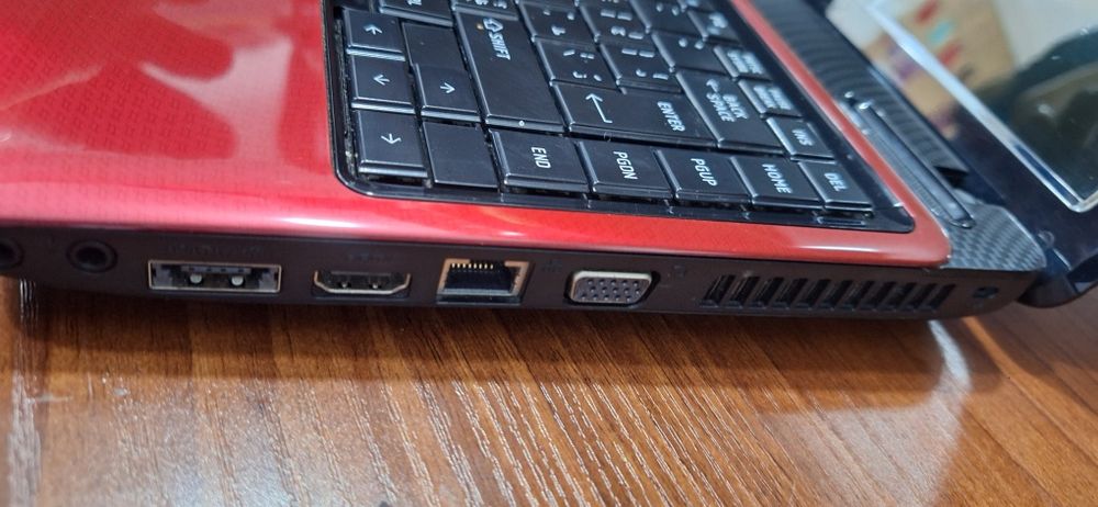 Toshiba netbuk i3