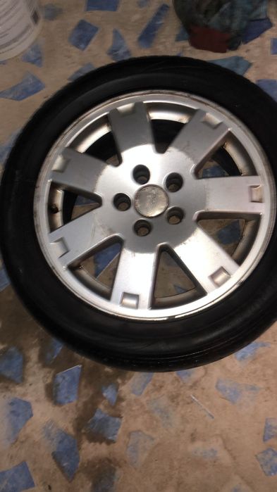 Jante Ford 16x6.5J