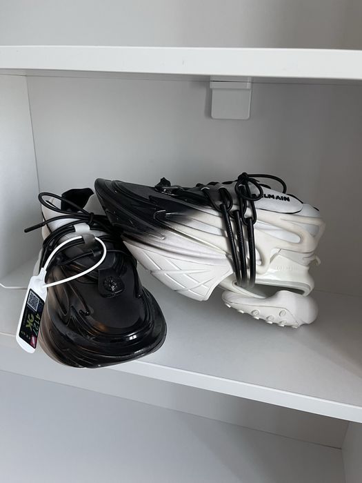 Adidasi Balmain Unicorn masura 38 si 43 pe stock